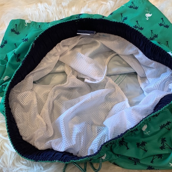 Broken threads palm tree & flamingo swim trunks LIKE NEW! - Picture 6 of 8